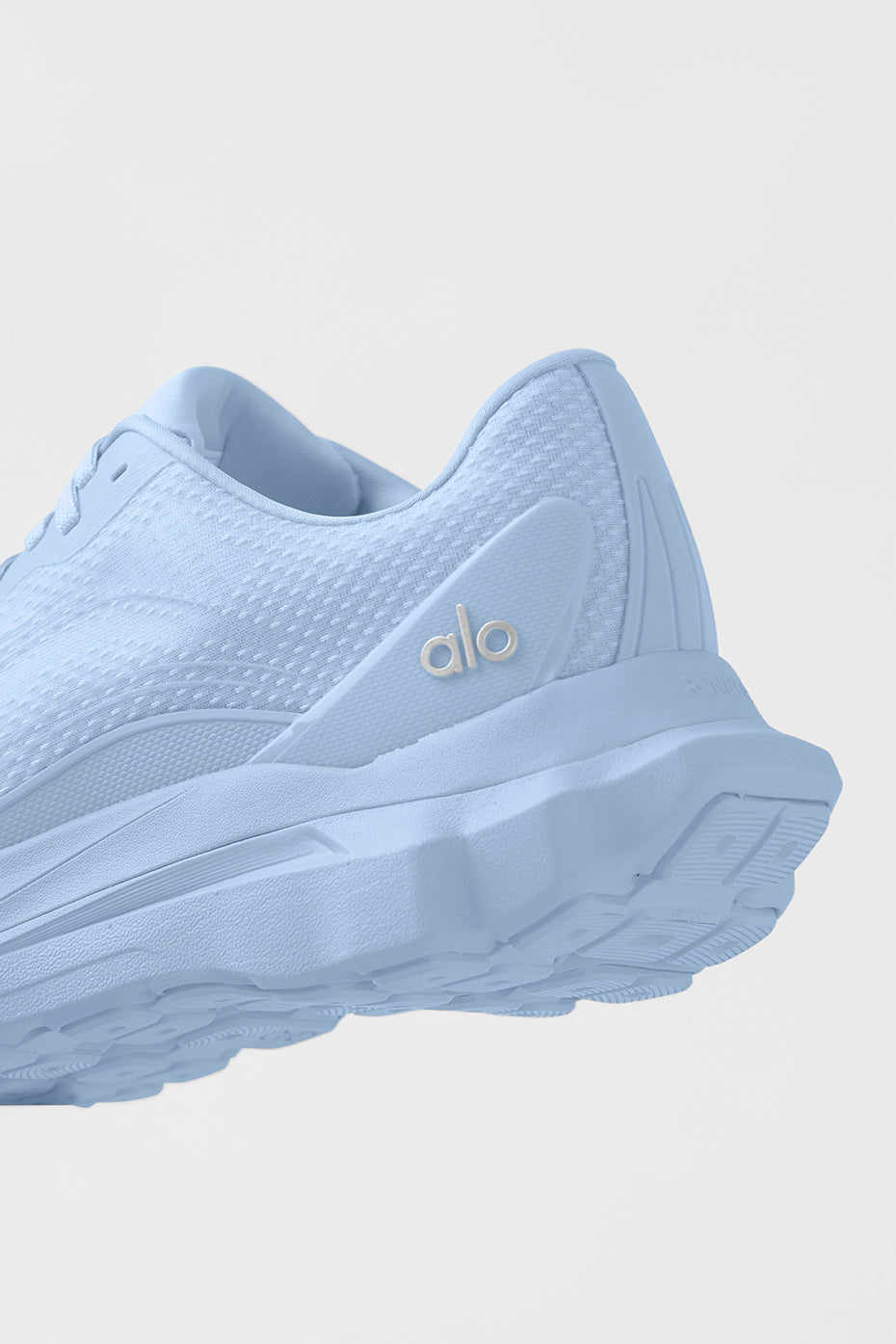 ALO Runner - Seashell Blue - Image 4