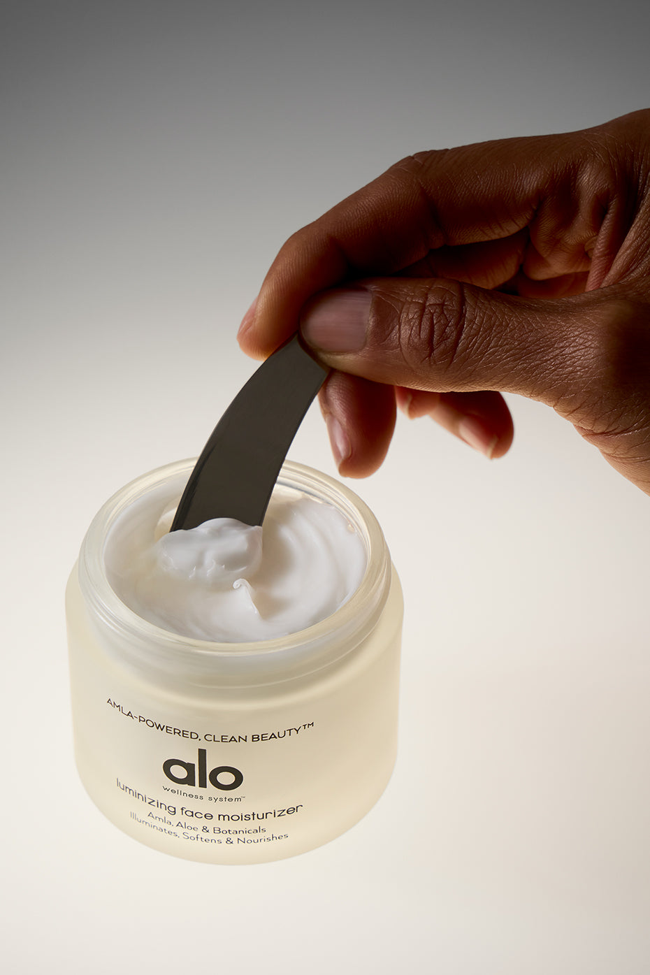 Luminizing Face Moisturizer - Image 3