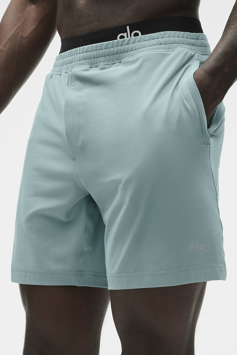 7 Conquer React Performance Short - Desert Sage - Image 3