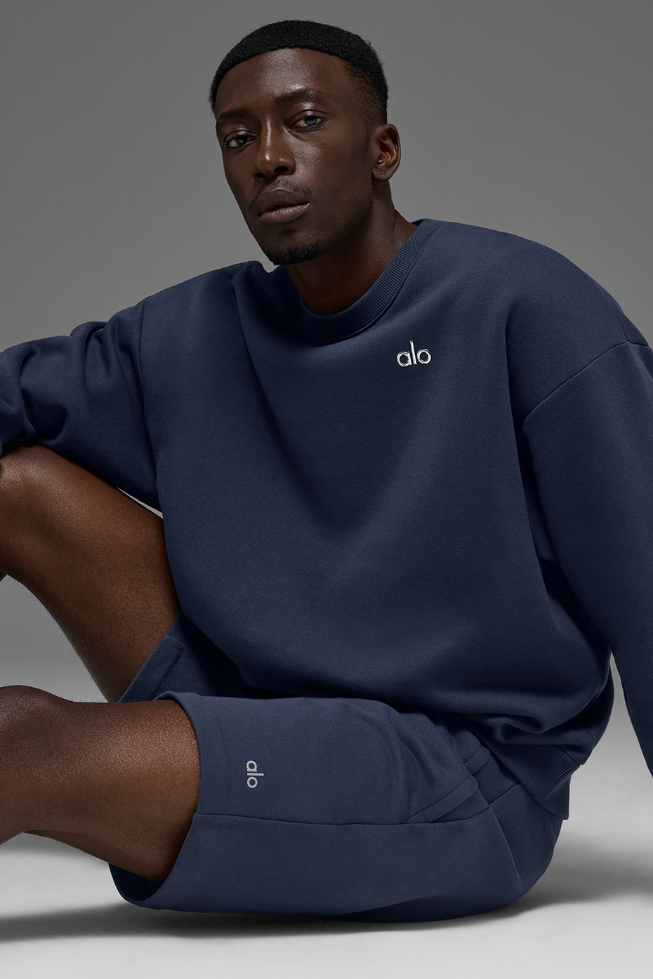 Accolade Crew Neck Pullover - Navy - Image 4