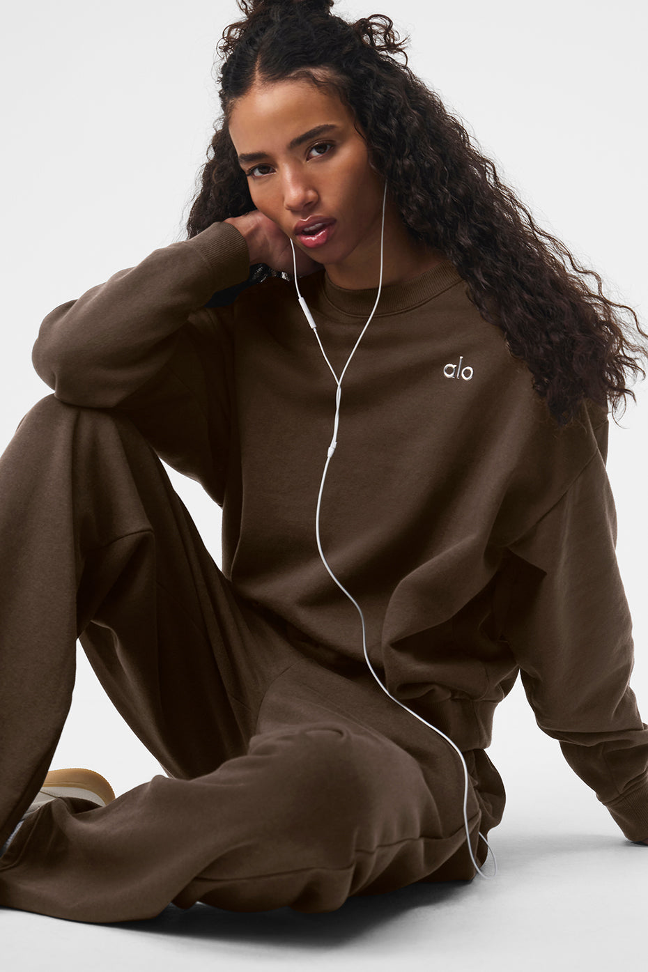 Accolade Crew Neck Pullover - Espresso - Image 4