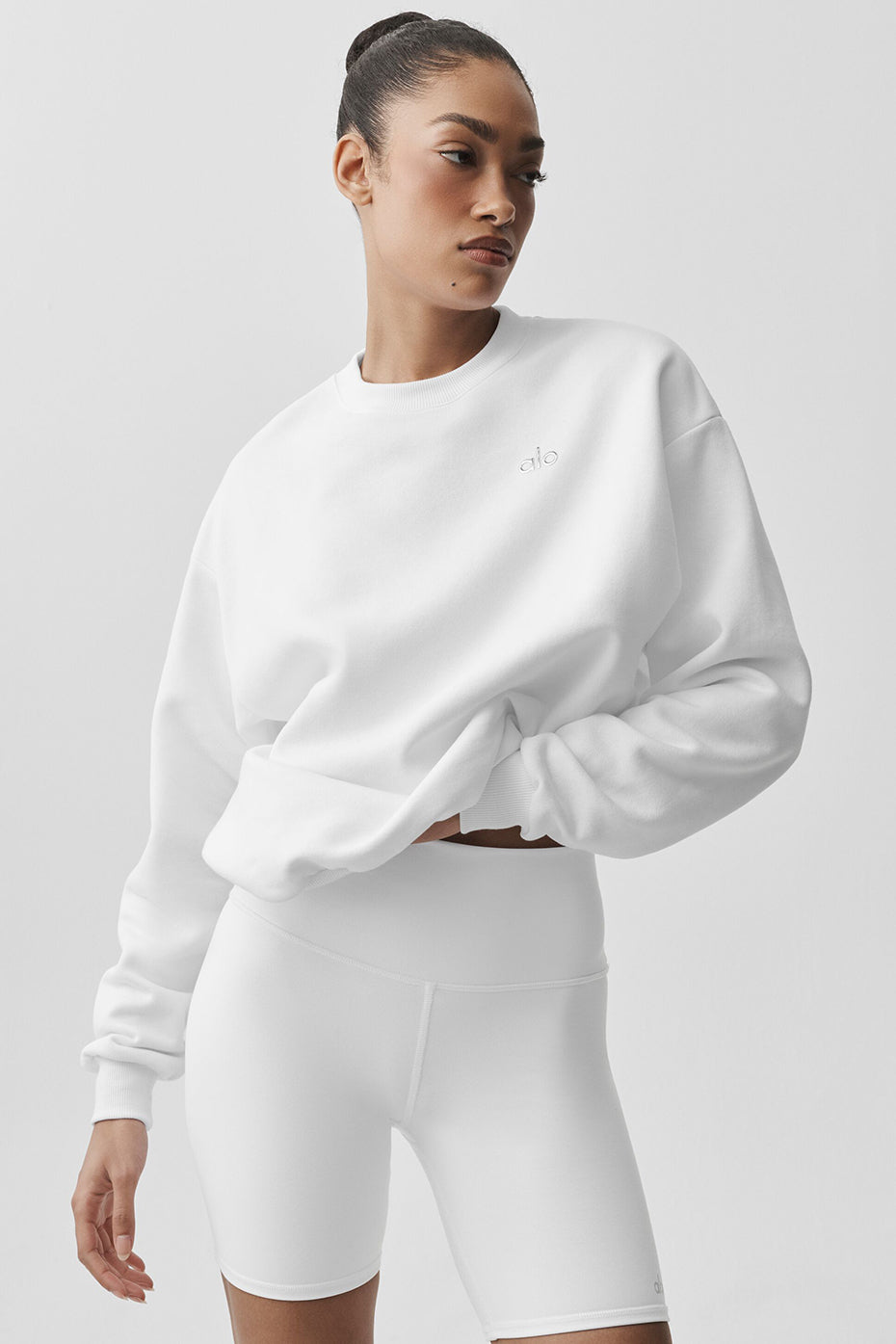 Accolade Crew Neck Pullover - White