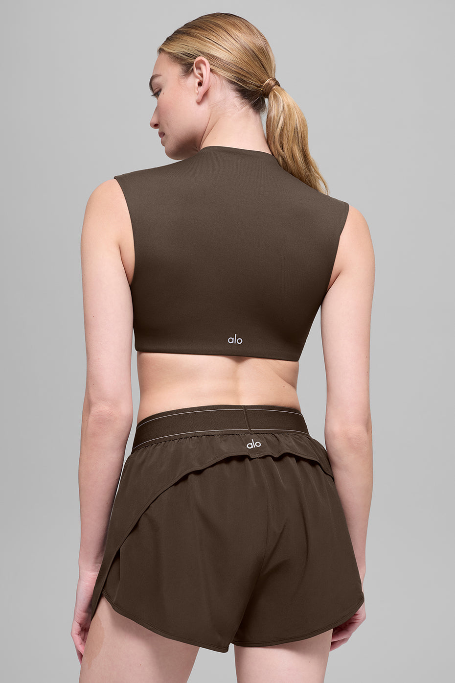 ALO Softsculpt Capped Out Short Sleeve - Espresso - Image 3