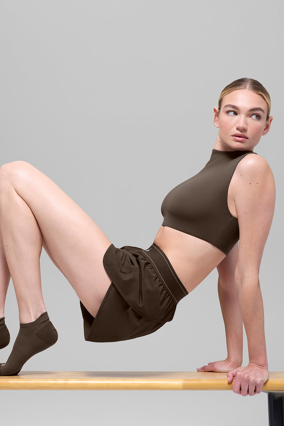 ALO Softsculpt Capped Out Short Sleeve - Espresso - Image 4