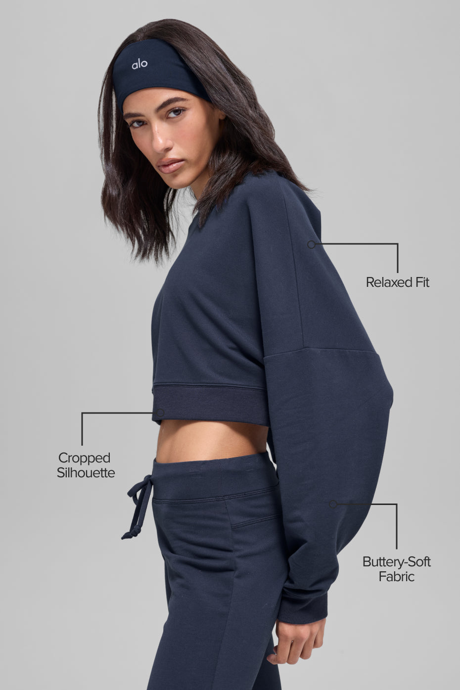 Cropped Sway Crew Neck Pullover - Navy - Image 2