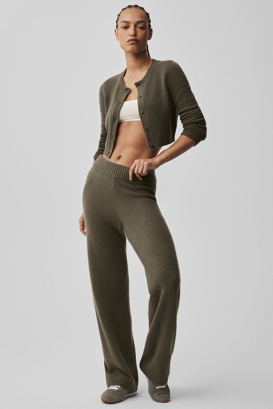 Wool Cashmere New Class Cropped Cardigan - Olive Tree - Image 4