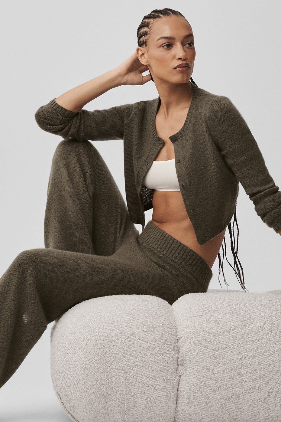 Wool Cashmere New Class Cropped Cardigan - Olive Tree - Image 3