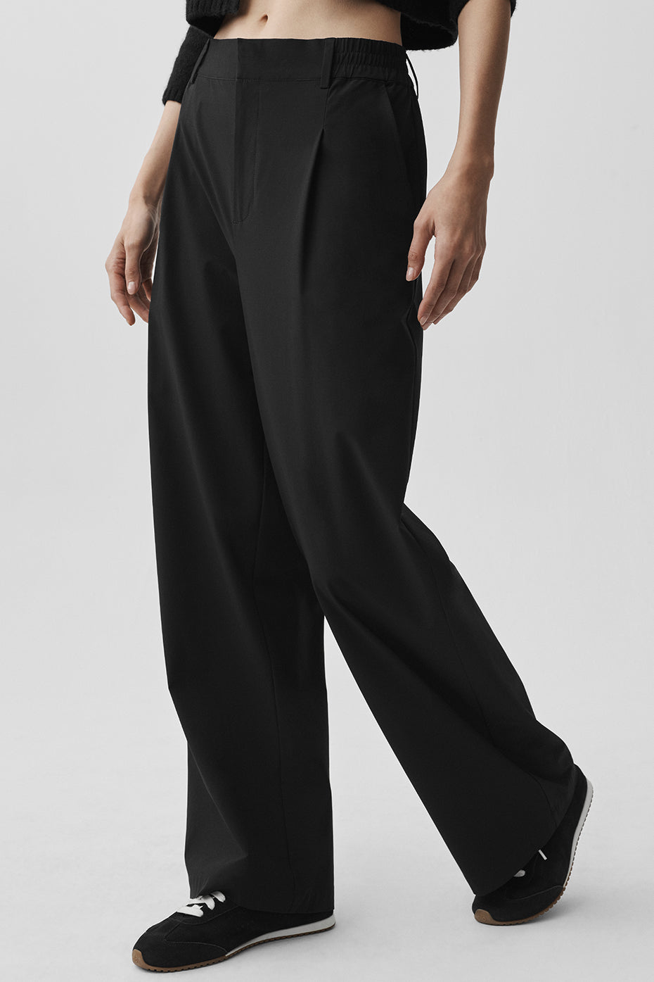 High-Waist Pursuit Trouser (Regular) - Black - Image 3